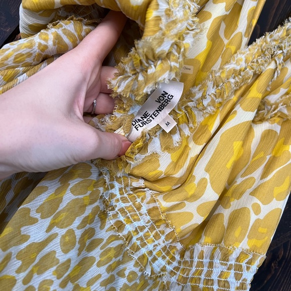 DVF 100% silk gown - Picture 8 of 9